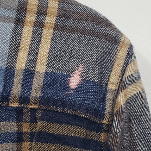 Patagonia  Blue Cream Flannel   Men's Medium - Picture 5 of 5